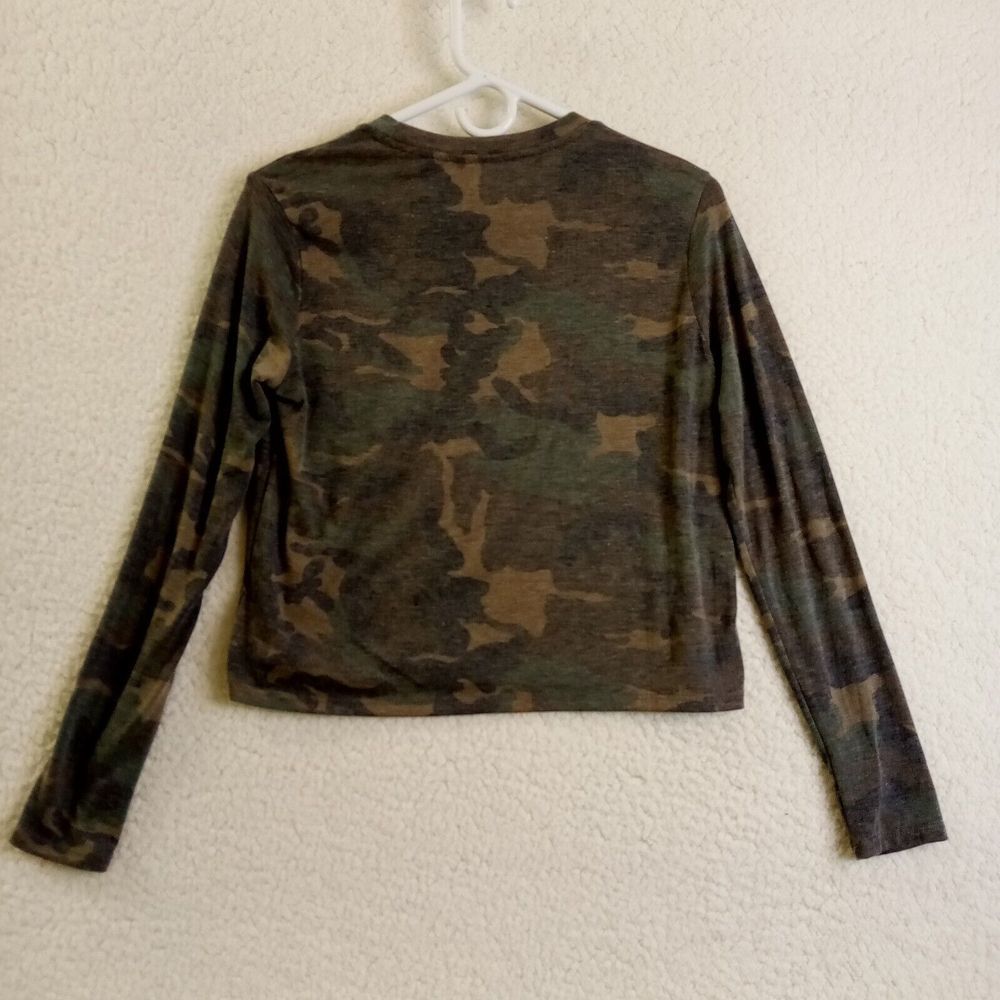 Tresics Shirt Camo Long Sleeve T-shirt Cropped Womens‎ Small Green - Picture 4 of 10